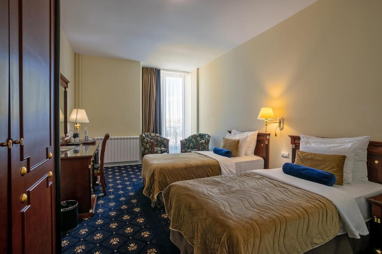A Hoteli - Grand&Sky Hotel Tornik Zlatibor Exterior photo A room at the hotel