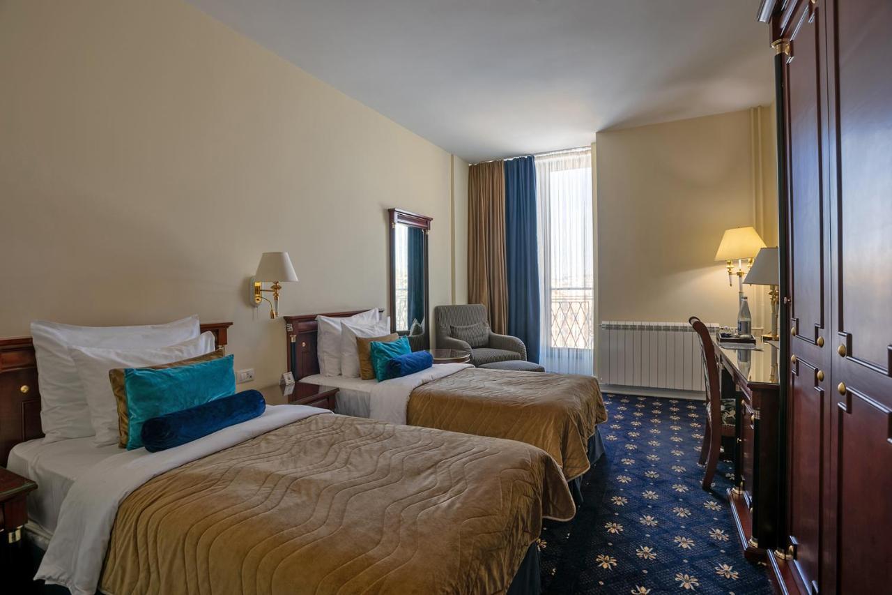 A Hoteli - Grand&Sky Hotel Tornik Zlatibor Exterior photo A room at the hotel